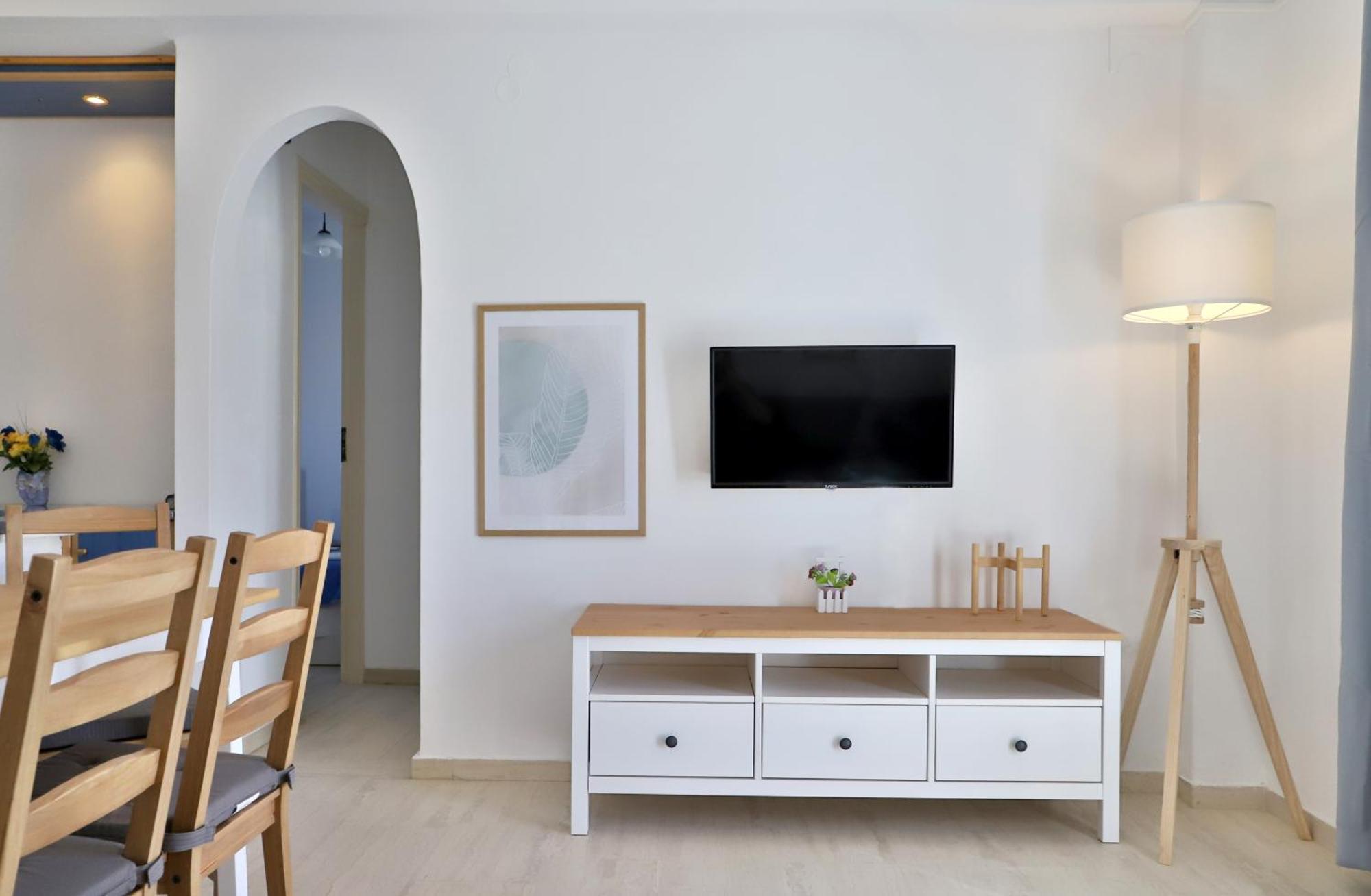 Helios Studios & Apartments Makriyialos Bagian luar foto