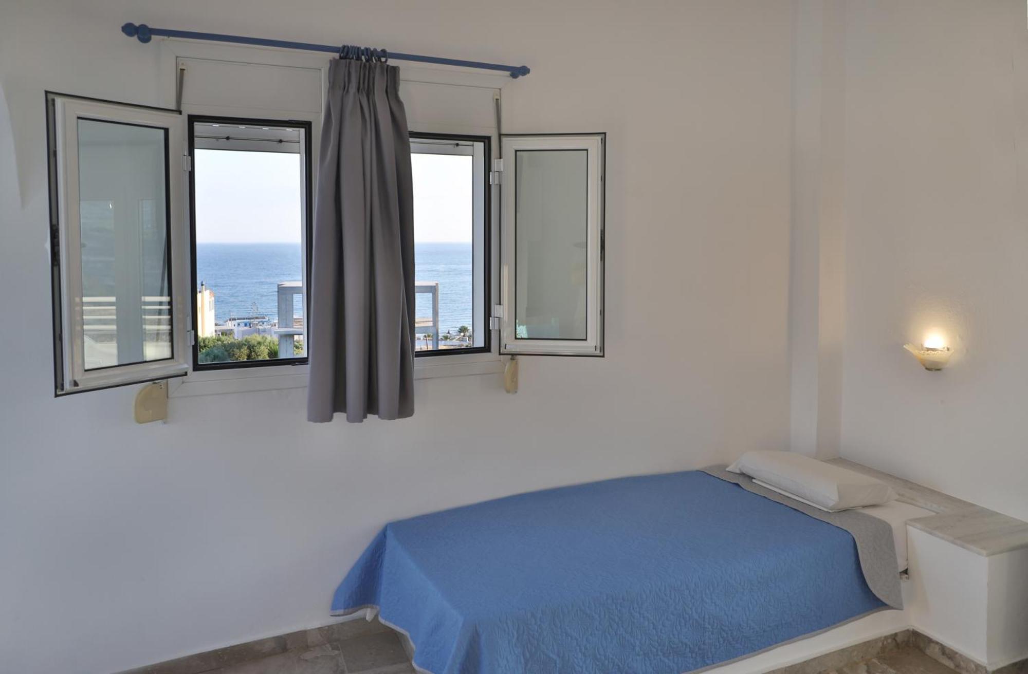 Helios Studios & Apartments Makriyialos Bagian luar foto